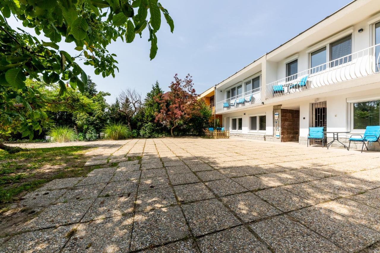 Balaton Wave Apartments Balatonalmádi Exteriör bild