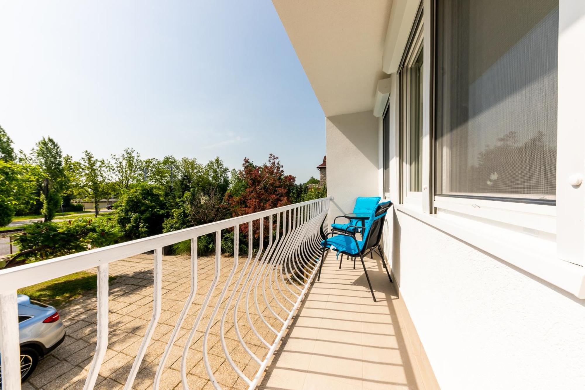 Balaton Wave Apartments Balatonalmádi Exteriör bild