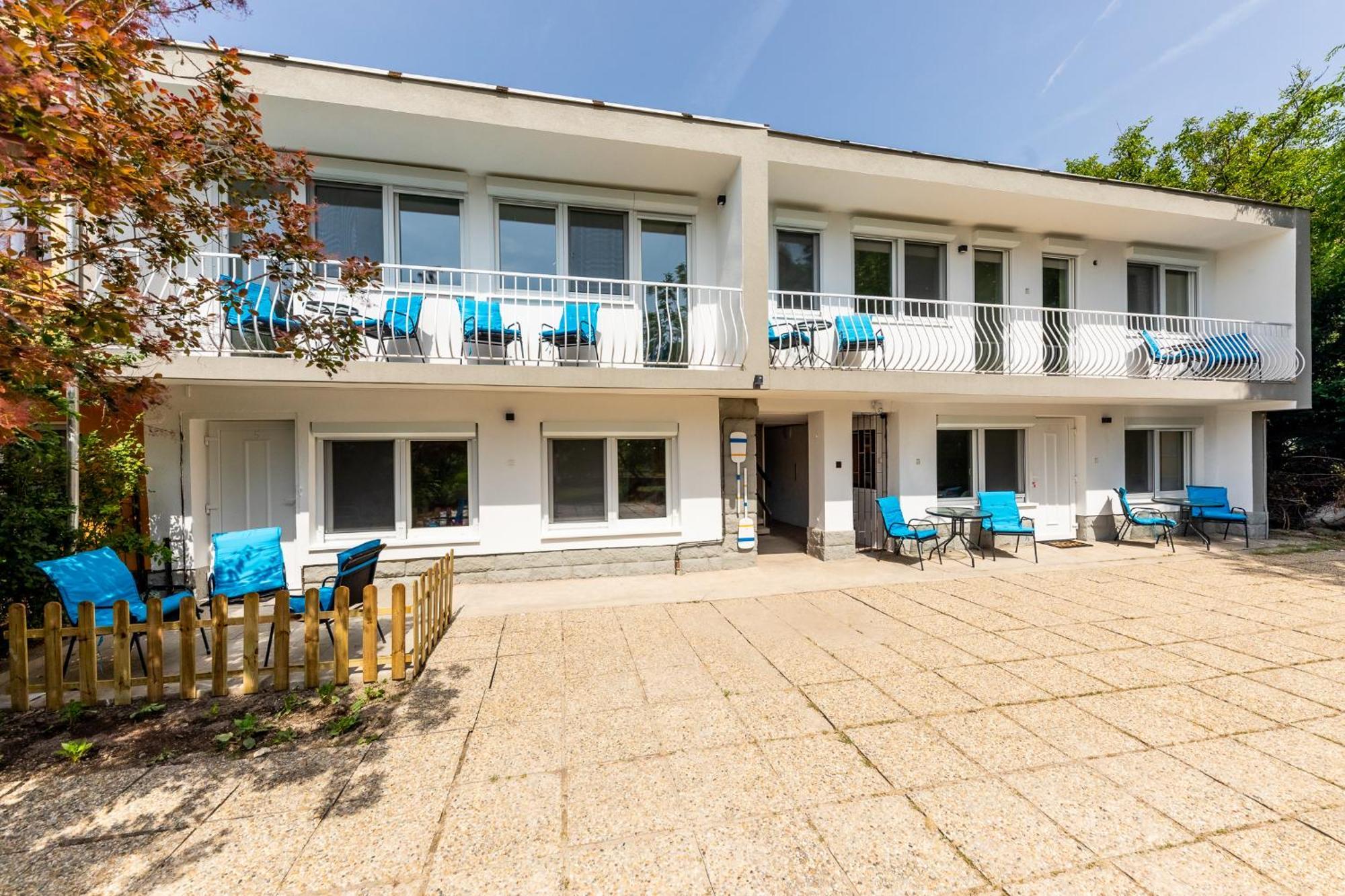 Balaton Wave Apartments Balatonalmádi Exteriör bild